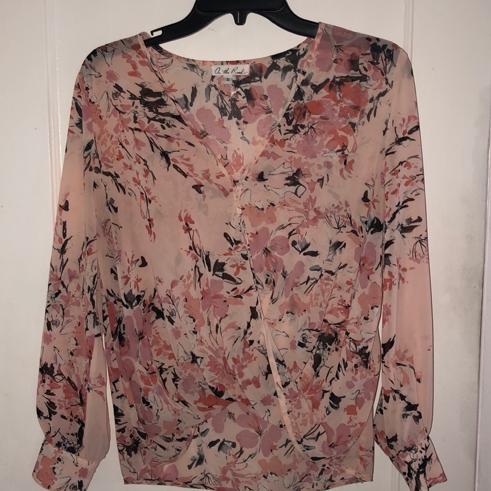 On the Road adorable blouse